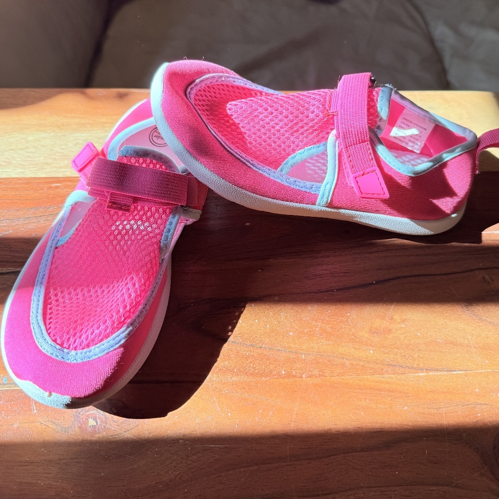 🖤5/$25🐝🏷️ Girls 11/12 Wonder Nation Pink Water Shoes with Breathable Mesh 🩷
